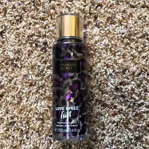 Victoria’s Secret Love Spell Flirt Body Spray